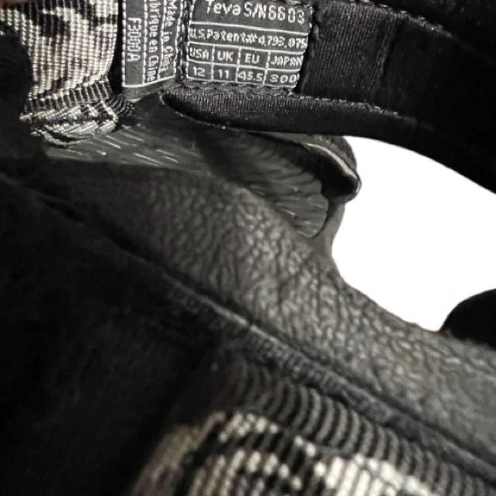 Teva Velcro‎ Sandals
